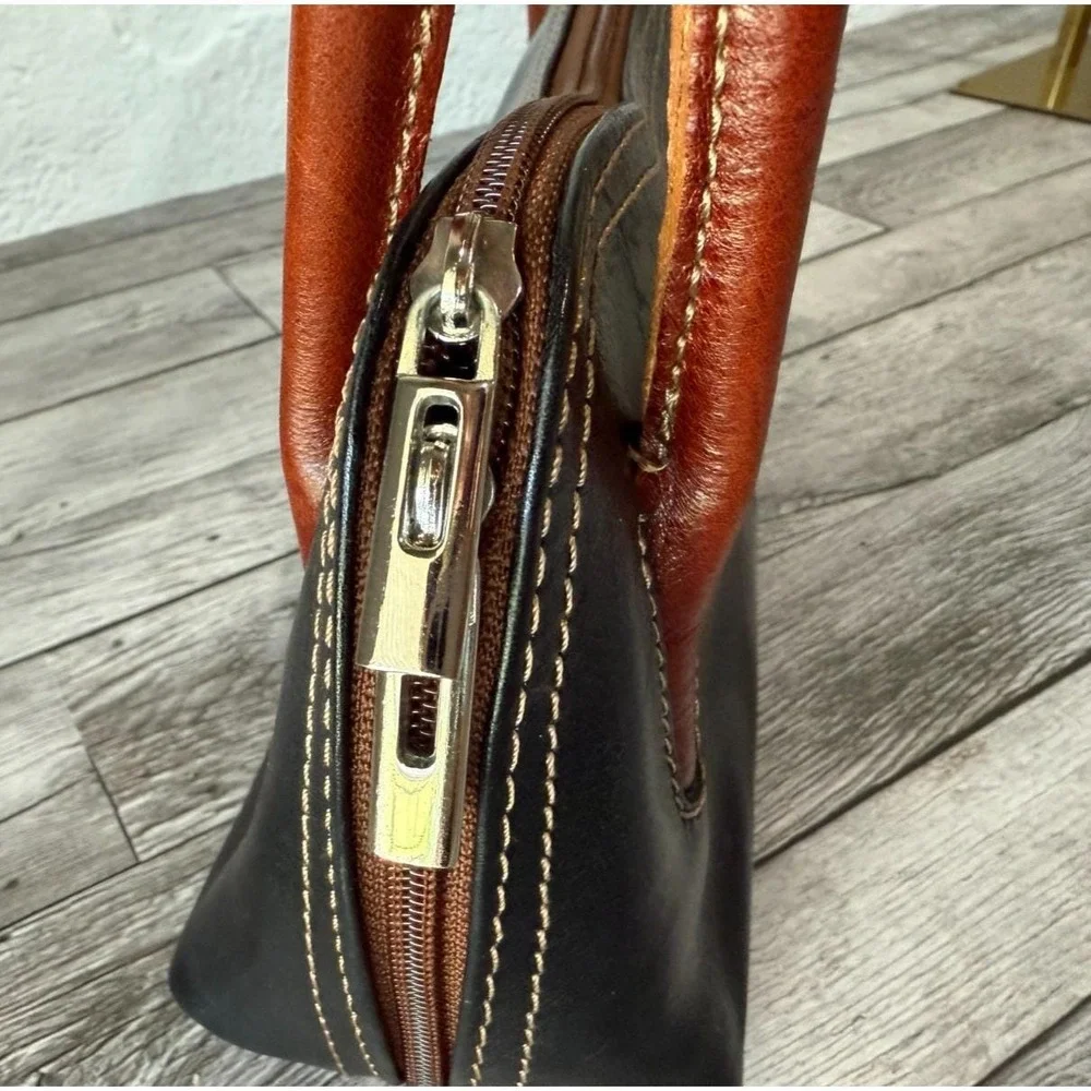 Del Borgo Vintage Black Italian Leather Baguette Handbag Cognac Handles MINT